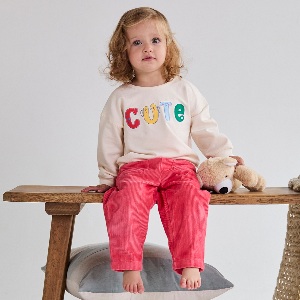 Girls Beige Round Neck Full Sleeve Sweat Shirt