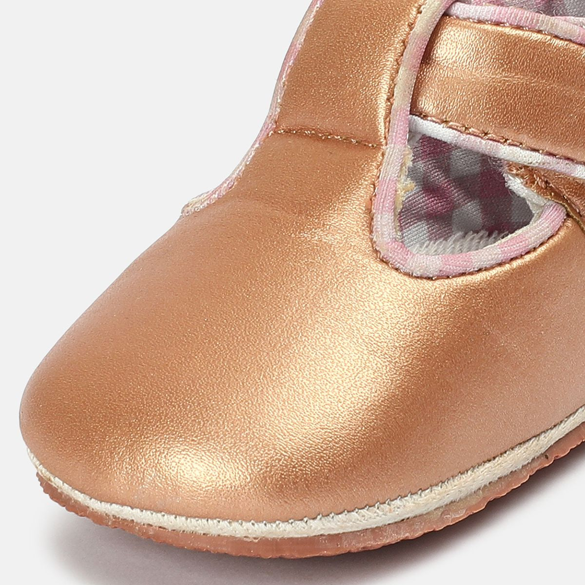 Miniklub Baby Pink Color Pair of Soft Sole Boots