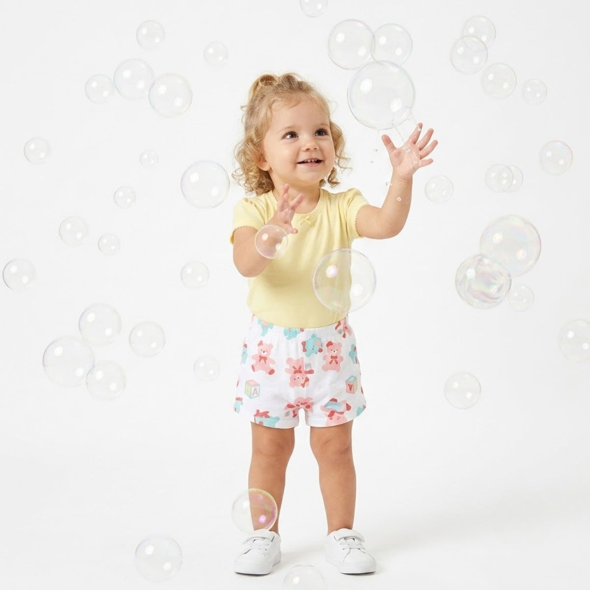 Baby girls Pack Of 3 Cotton printed shorts - White, pink & Orange