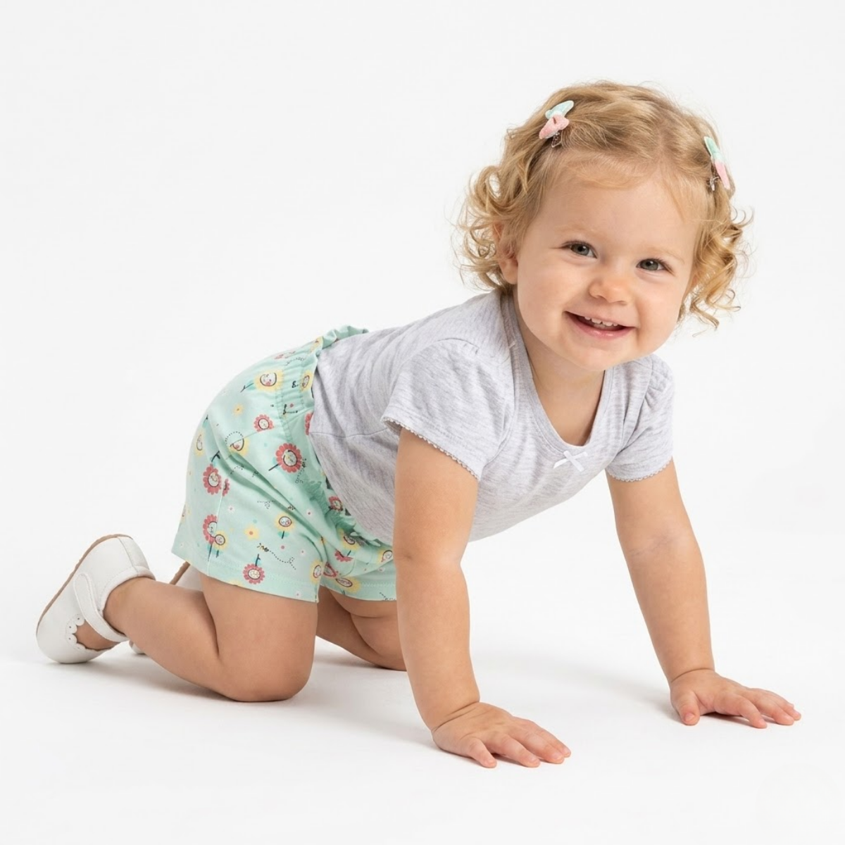 Baby girls Pack Of 3 cotton printed Shorts, Yellow, blue & White