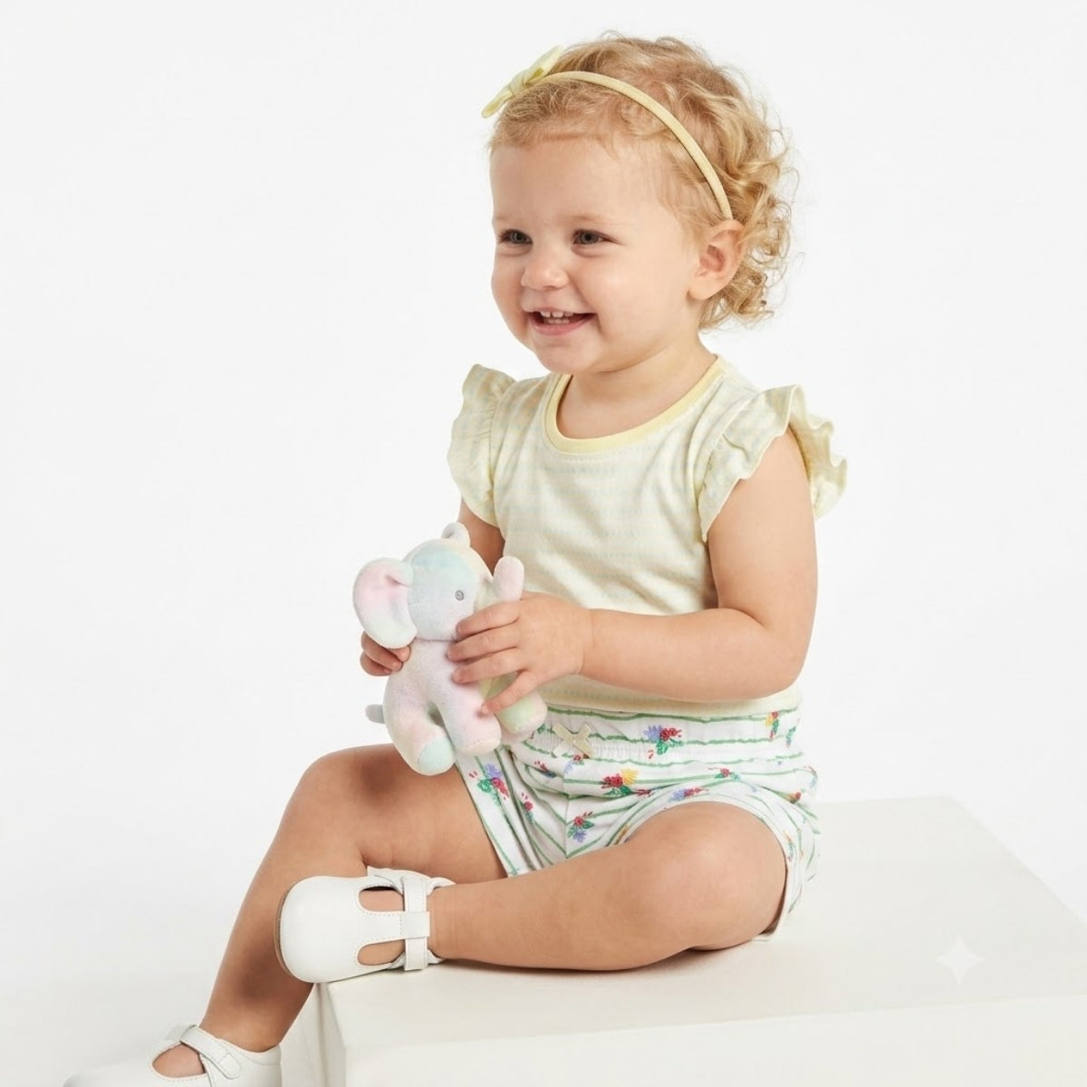Baby girls Pack Of 3 cotton floral printed Shorts, Green, White & Pink