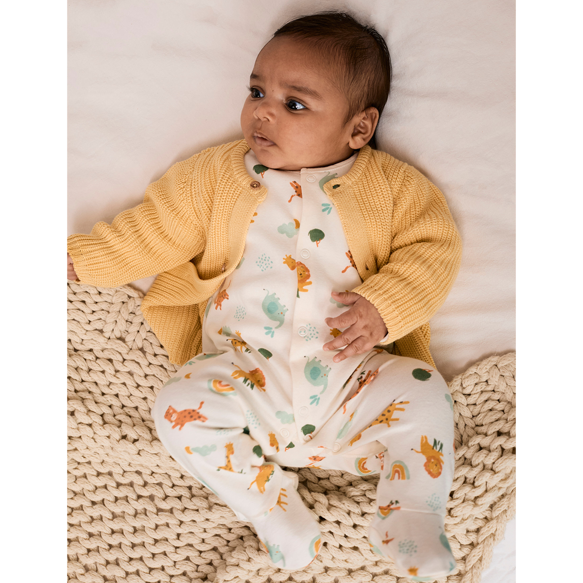 Baby Unisex Pack of 5  Gift Set with Cardigan, Multicolour