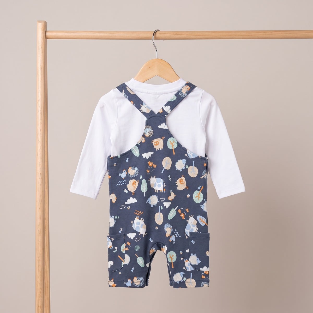 Baby Boys Navy Blue And White Cotton Blend Farm Animal Printed T-Shirt And Dungaree Set Regular Fit Casual Wear