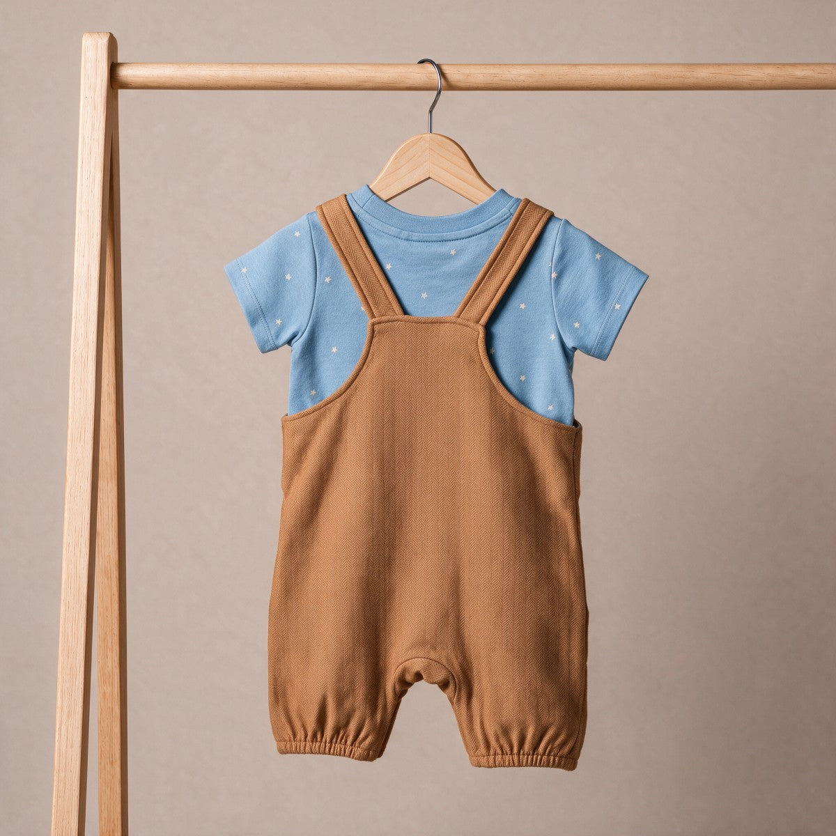 Baby Boys Brown And Blue Cotton Star Printed Embroidered Dungaree Set Regular Fit Casual Wear