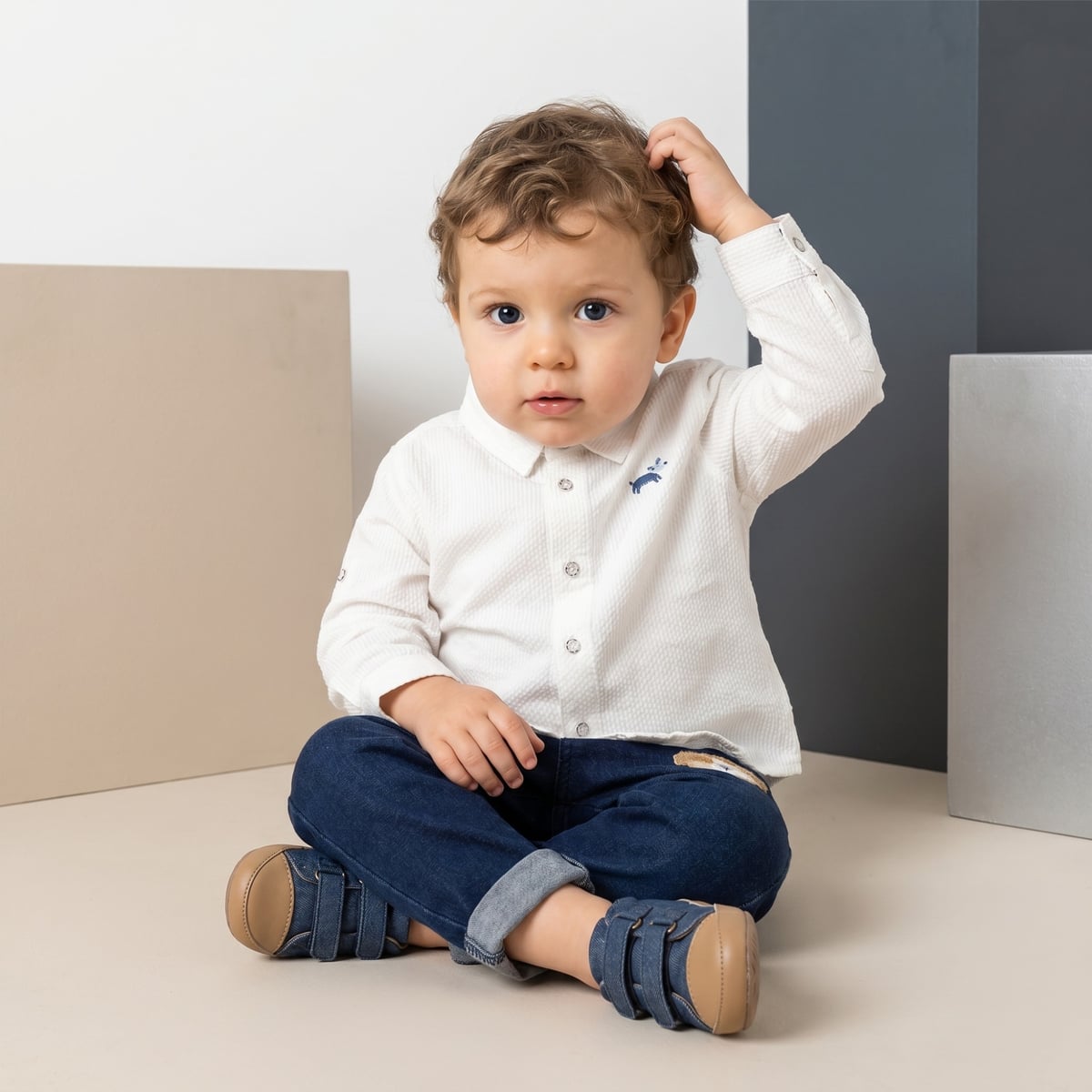 Baby Boys White Cotton Textured Shirt Roll-Up Sleeves Regular Fit Casual Wear