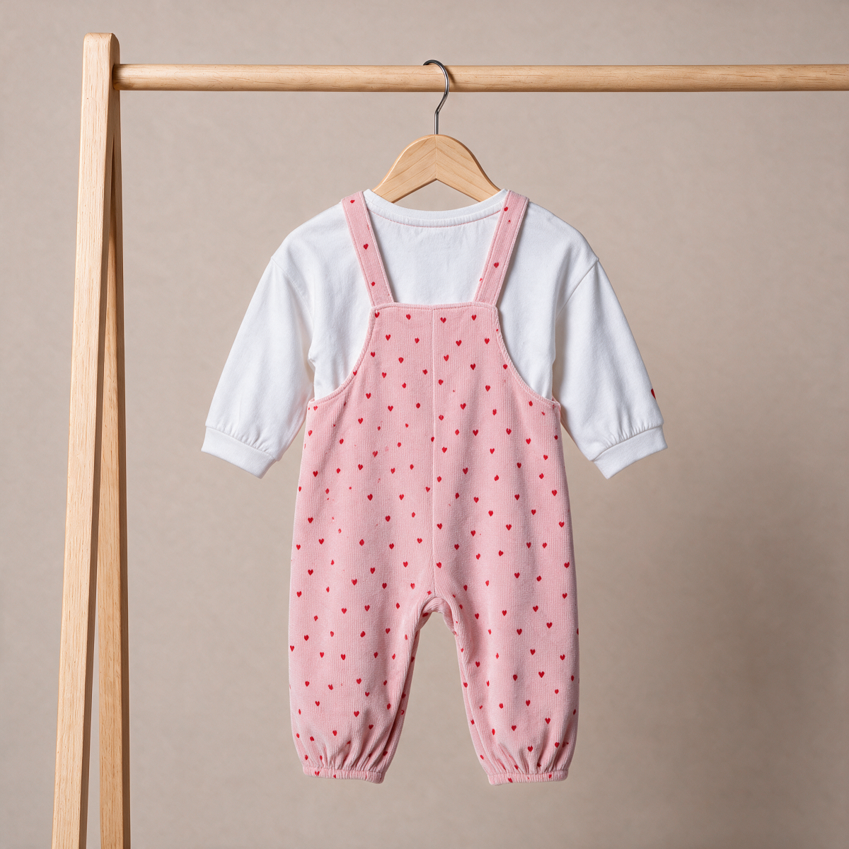 Baby Girls Pink And White Cotton Heart Print Ruffle Dungaree Set Regular Fit Casual Wear
