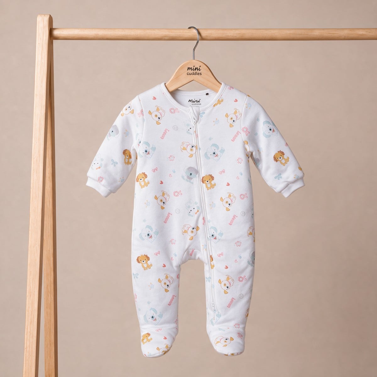 Baby Girls White Cotton Blend Animal Printed Sleepsuit Regular Fit Casual Wear