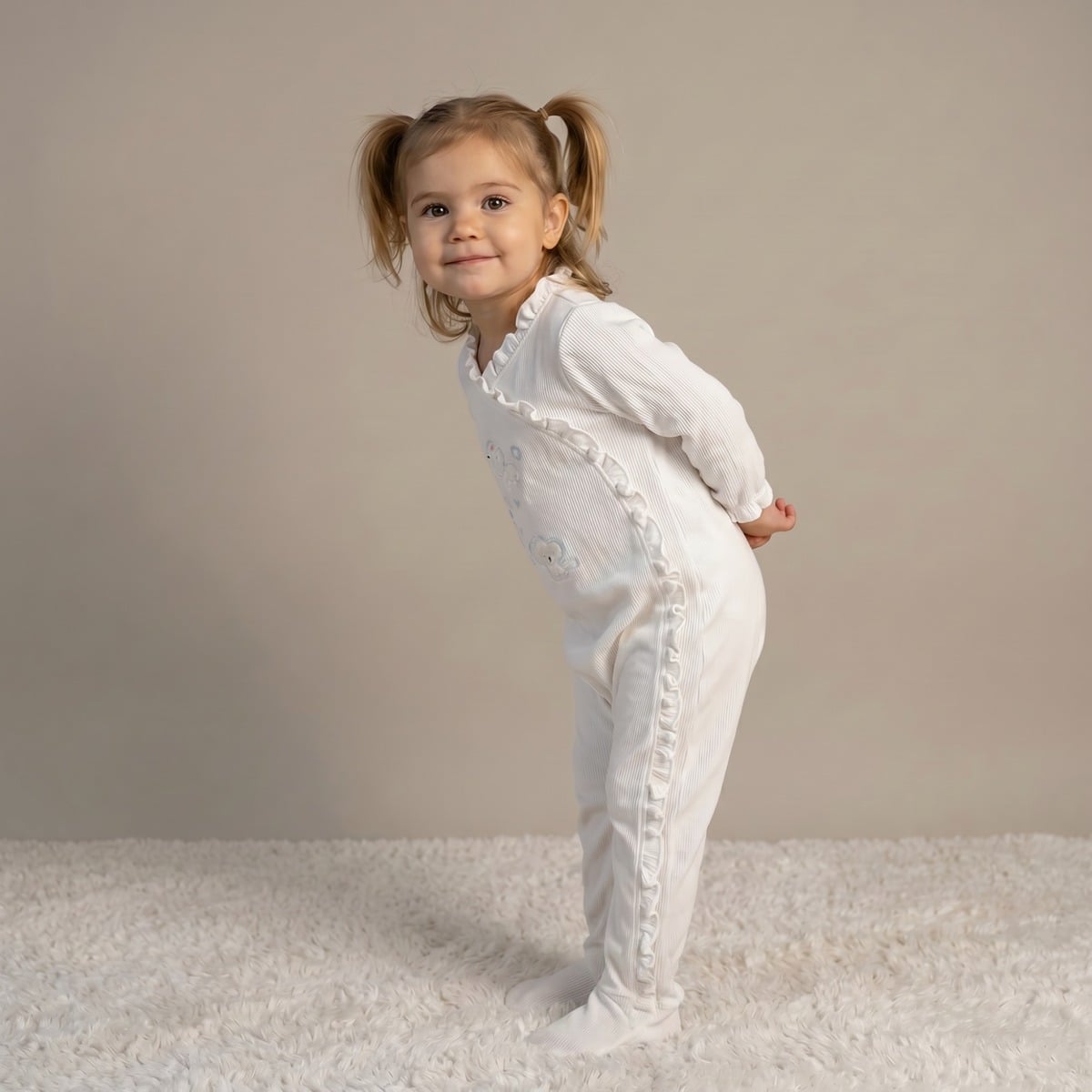 Baby Girls Off-White Cotton Blend Puppy Applique Footed Sleepsuit Regular Fit