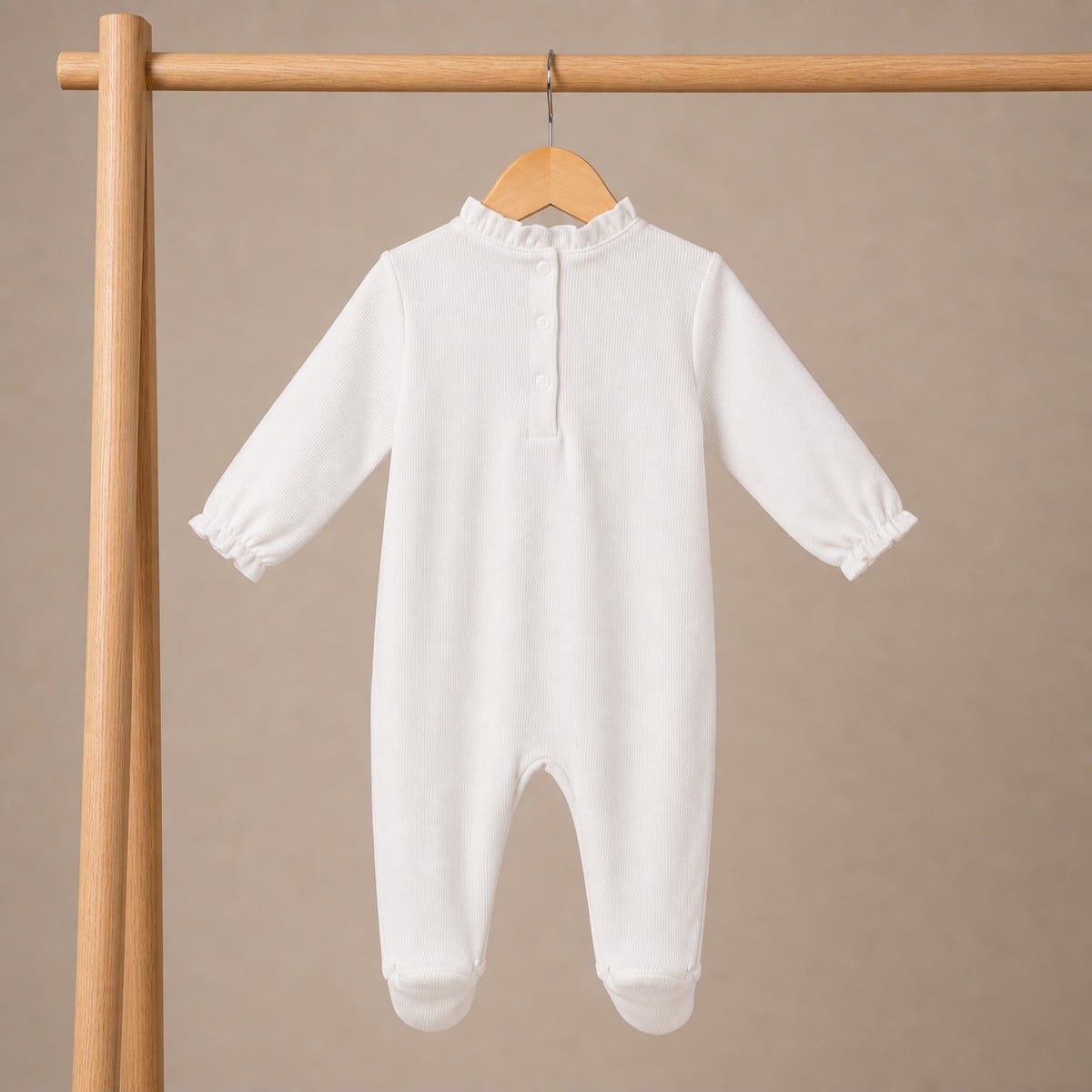 Baby Girls Off-White Cotton Blend Puppy Applique Footed Sleepsuit Regular Fit