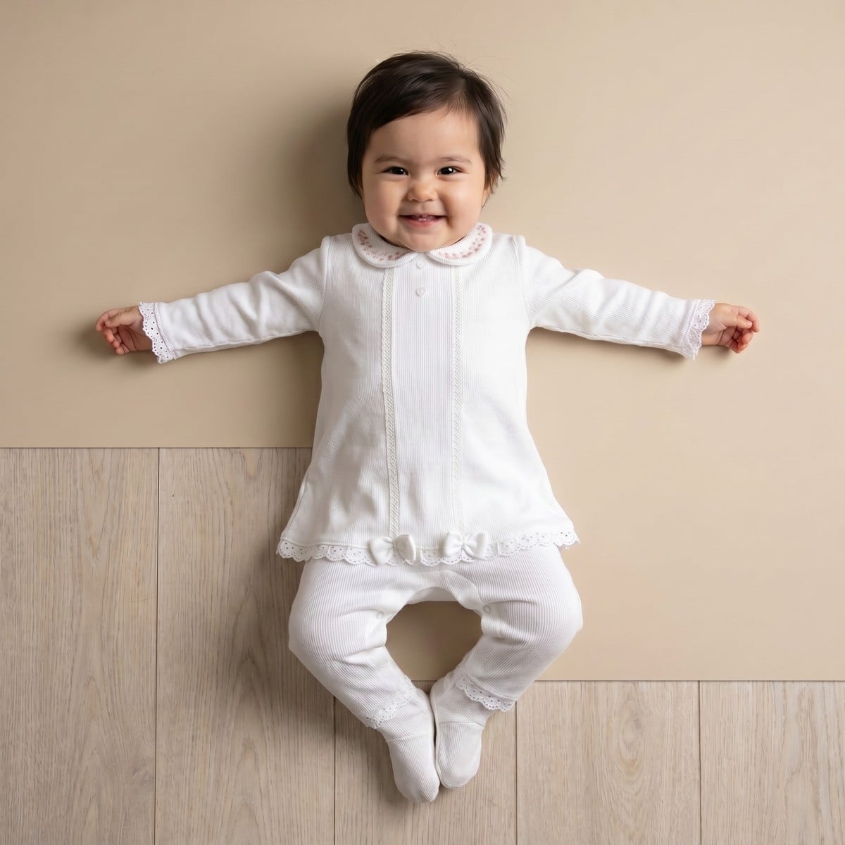 Baby Girls White Cotton Blend Floral Embroidered Collared Sleepsuit Regular Fit Casual Wear