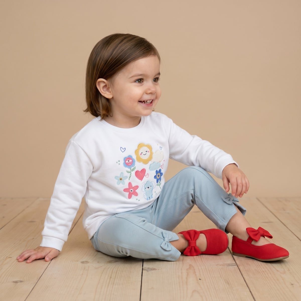 Baby Girls White Cotton Blend Floral And Puppy Applique Sweatshirt Regular Fit Casual Wear