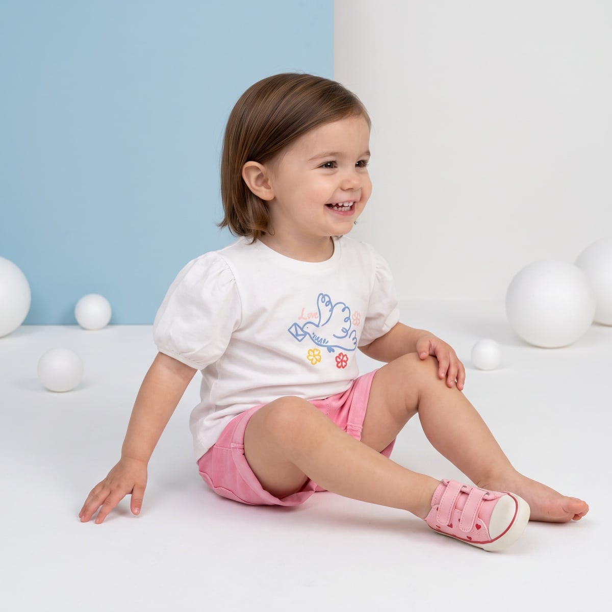 Baby Girls Pink Cotton Blend Heart Embroidered Denim Shorts Regular Fit Casual Wear
