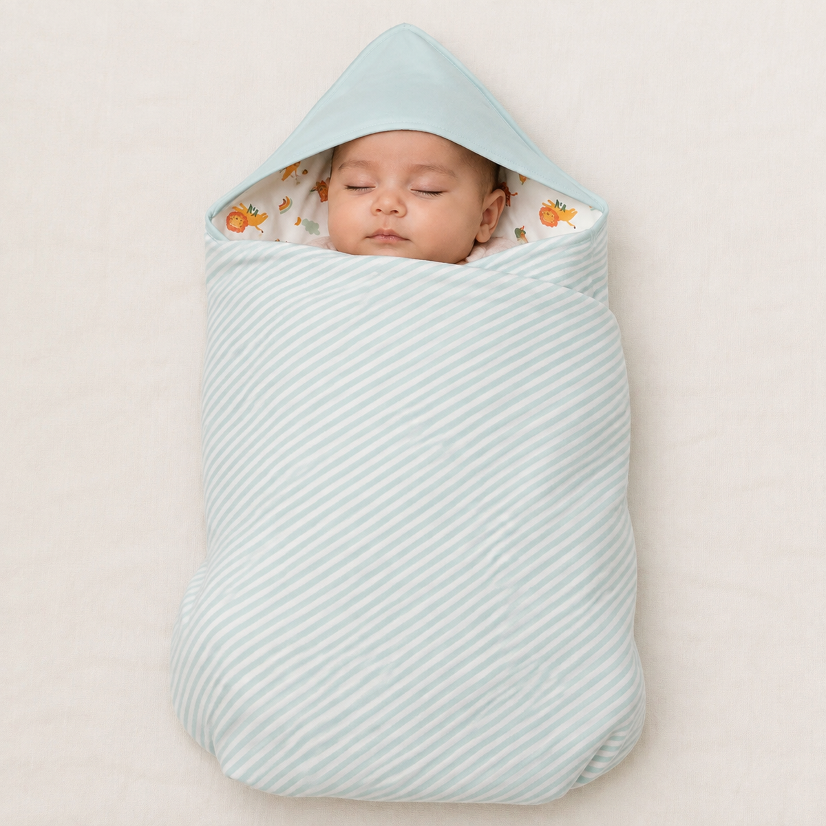 Baby Unisex White And Aqua Cotton Reversible Animal Printed Hooded Wrapper