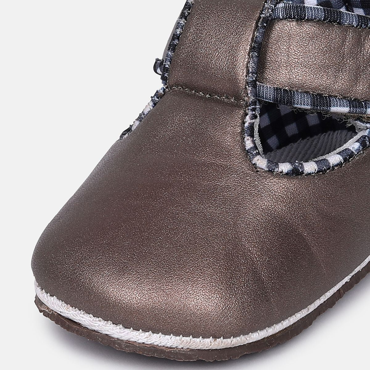 Girls Grey Boots