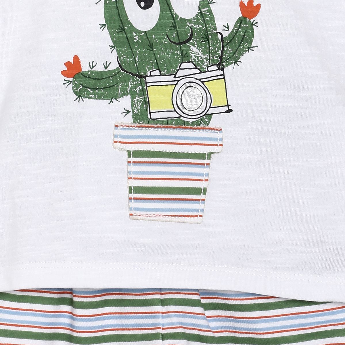 Pack of 2 t-shirt and bottom set - white & green for 0-3 Months