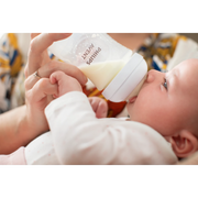 Avent Natural Response Baby Feeding Bottle Set with Soft Silicone Teat - Clear White