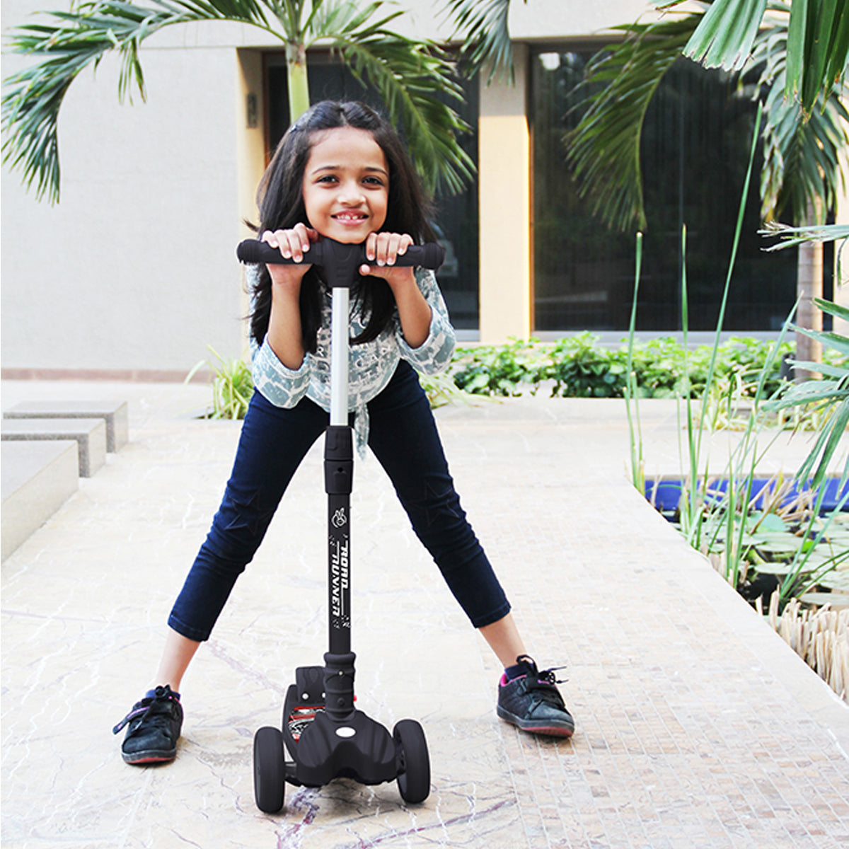 Road Runner The Smart And Smooth Kids Scooter - Black