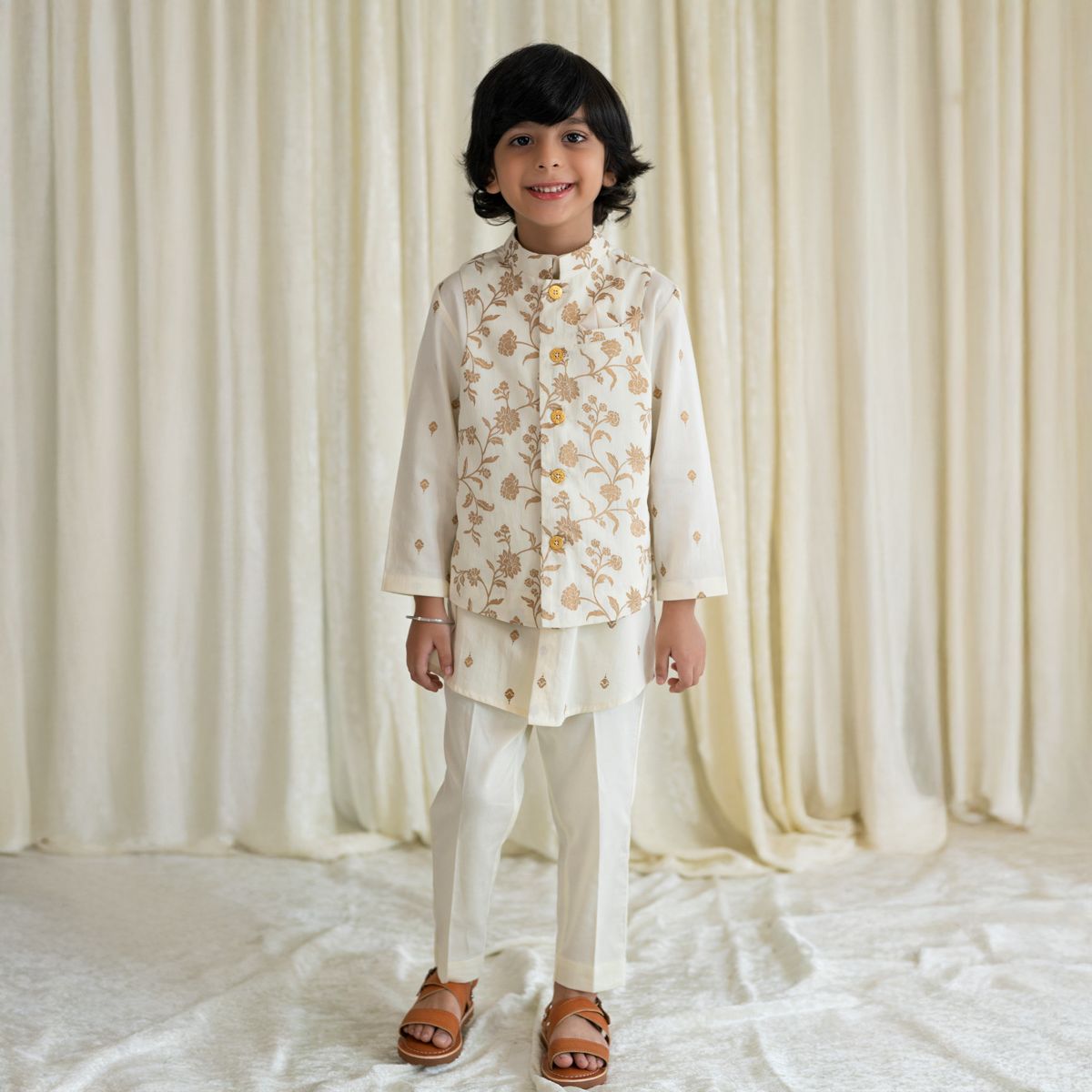 Tiber Taber Sadabahar Bundi Set - White