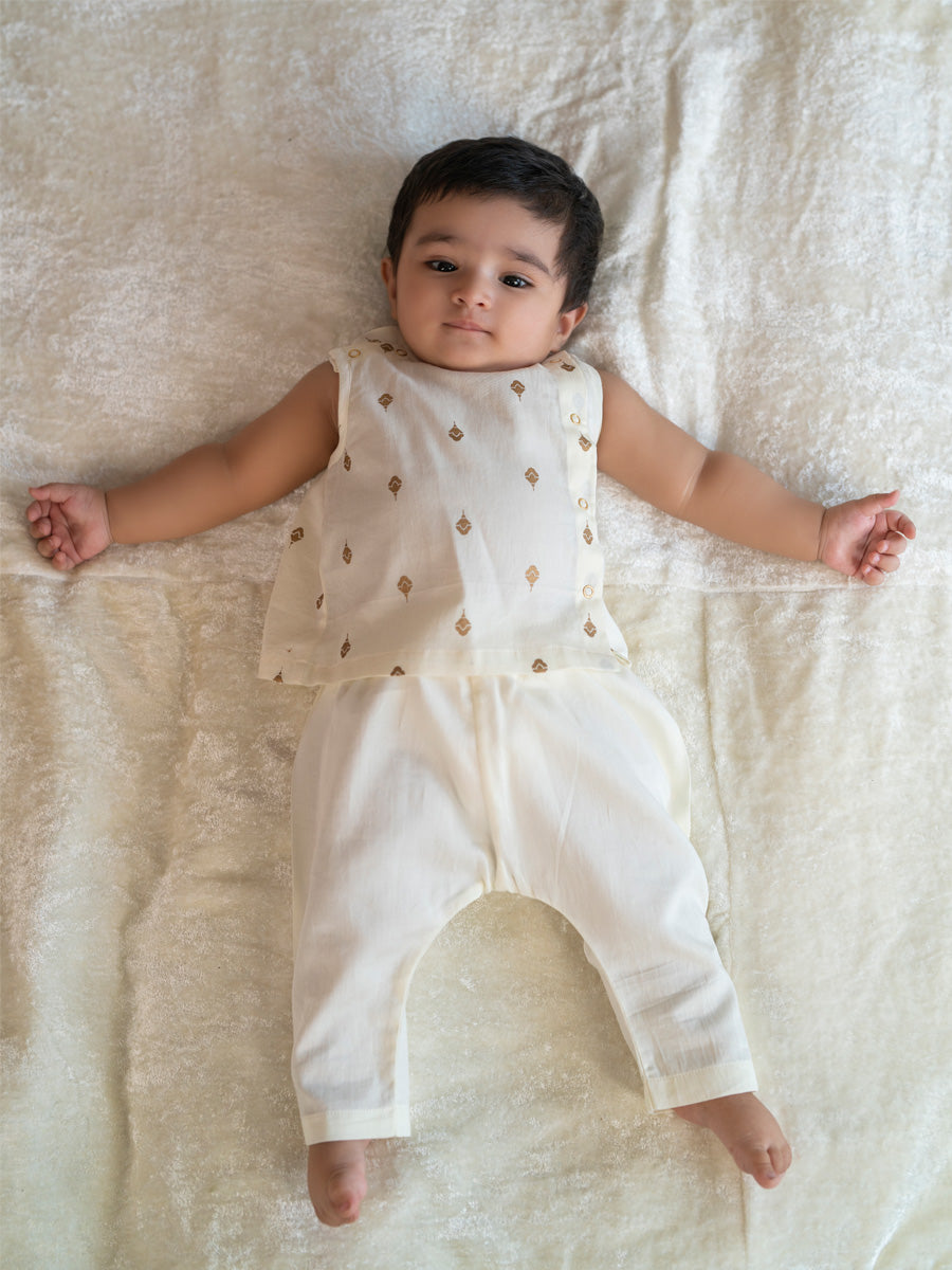 Tiber Taber Baby Boys Embroidered Kurta and Dhoti Pants Set, White