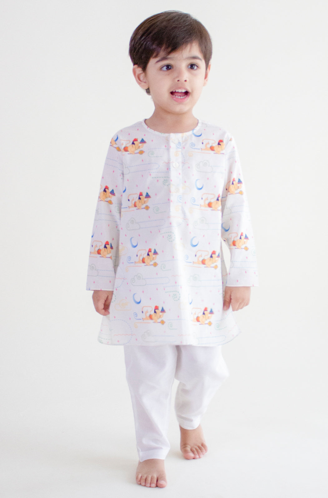 Tiber Taber Boys Printed Kurta and Pyjama Set, White